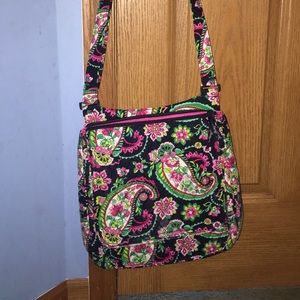 Vera Bradley mailbag in Petal Paisley